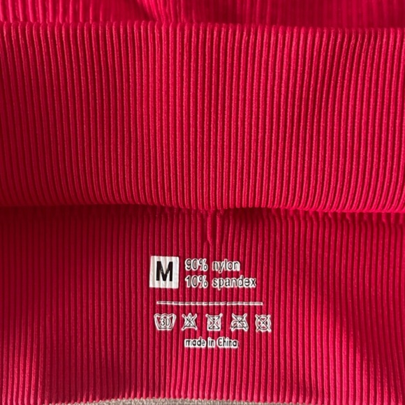 Amazon Ribbed Red Bra / Crop Top - Picture 2 of 2